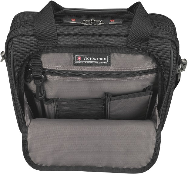 VICTORINOX